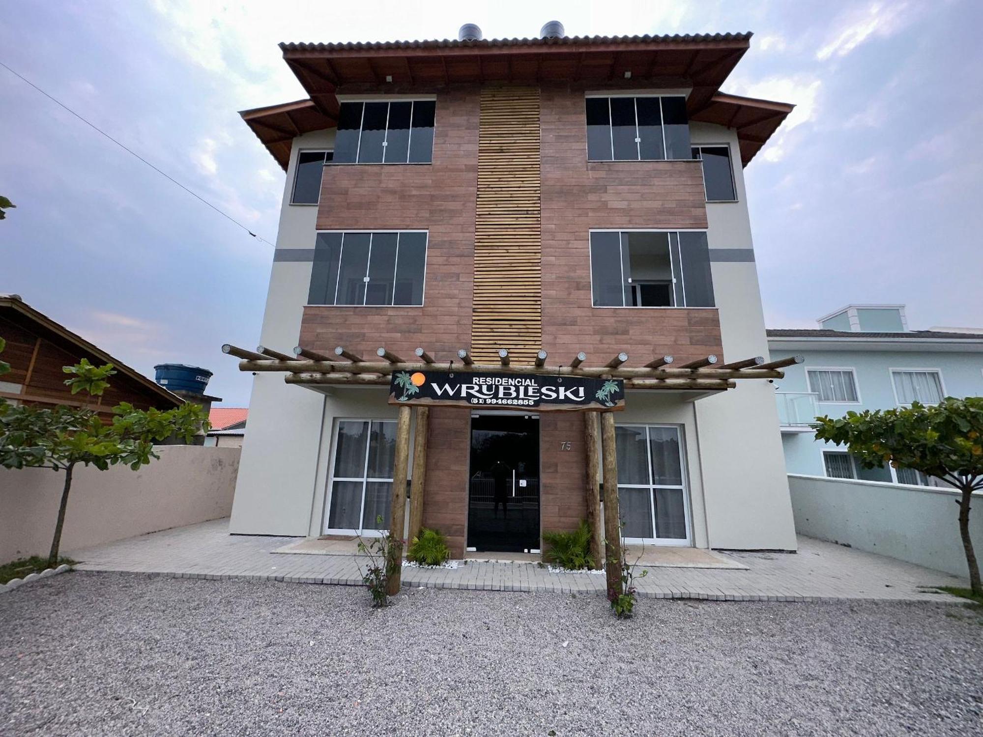 Residencial Wrubleski Pinheira Exterior foto