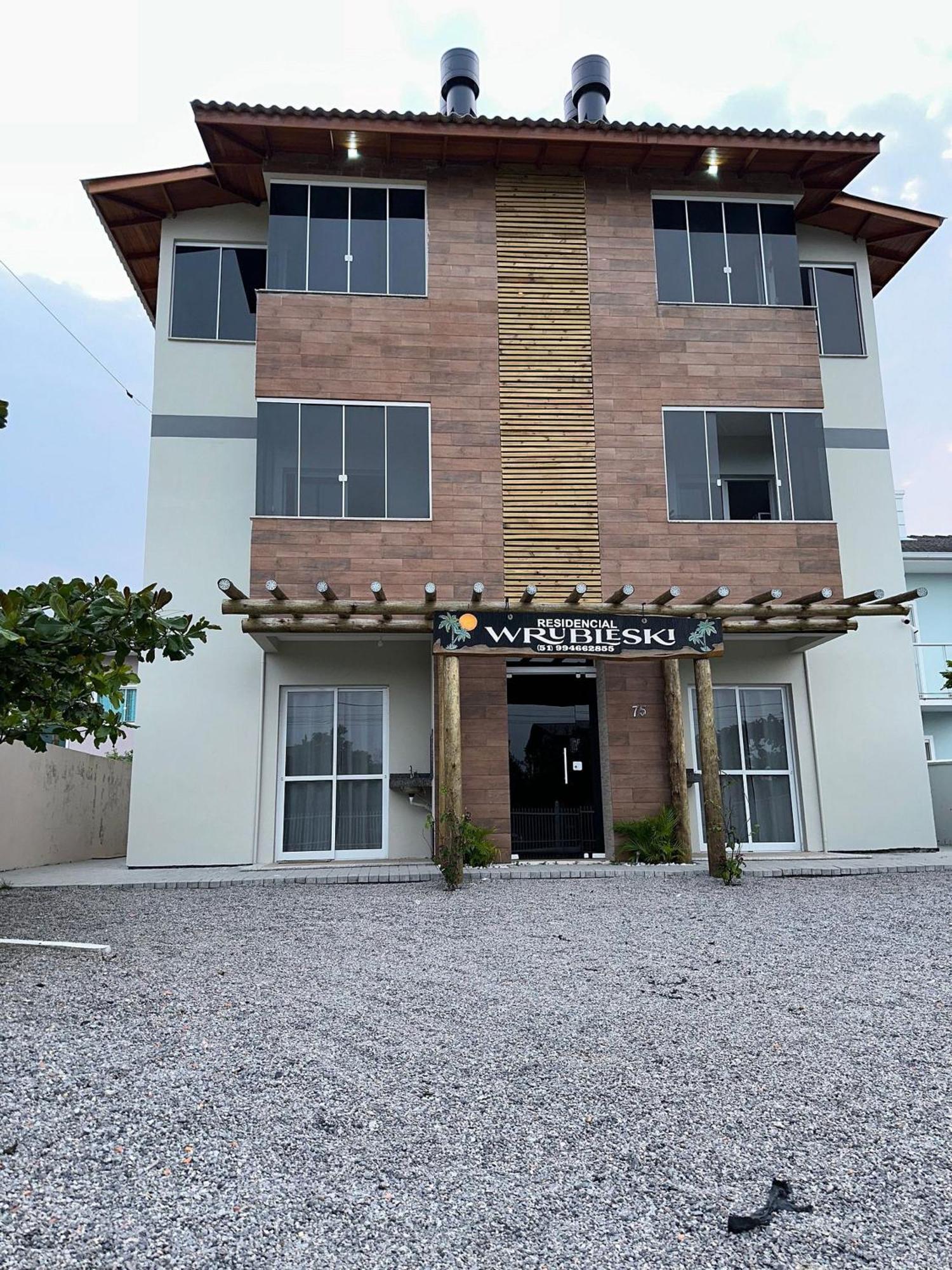 Residencial Wrubleski Pinheira Exterior foto