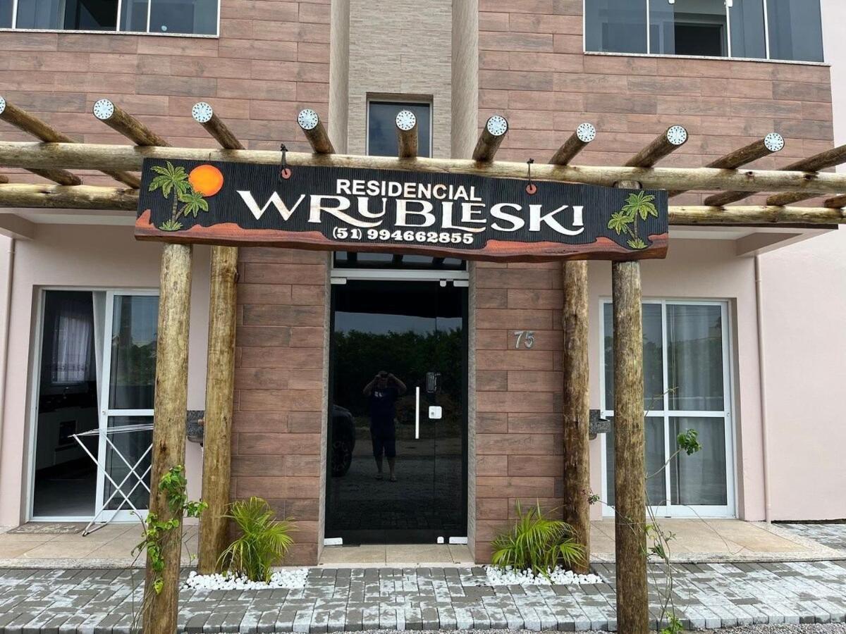 Residencial Wrubleski Pinheira Exterior foto